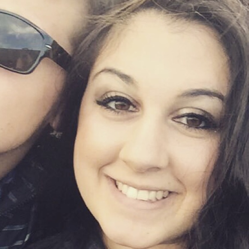 Meet your Posher, Alexandra